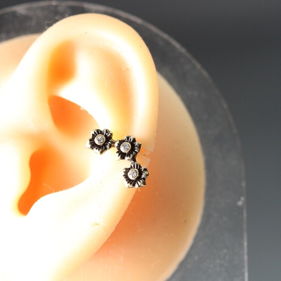Vintage crystal barbel. ear piercing cute New - Picture 1 of 4